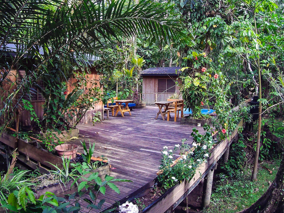 Hotel Kangaroo Rio Dulce Guatemala