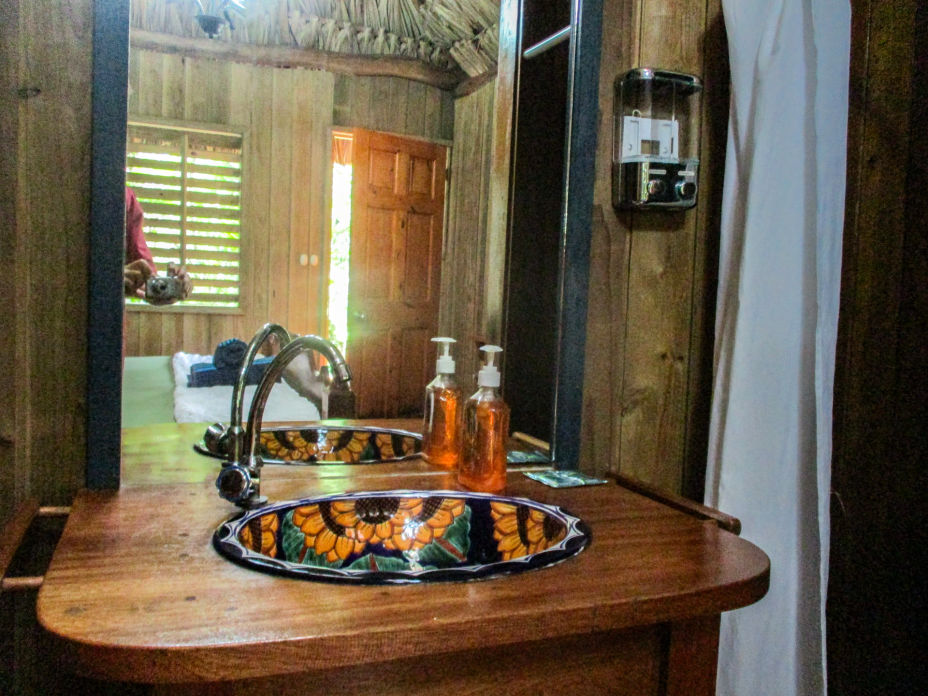 Bungalow8 Hotel-Kangaru